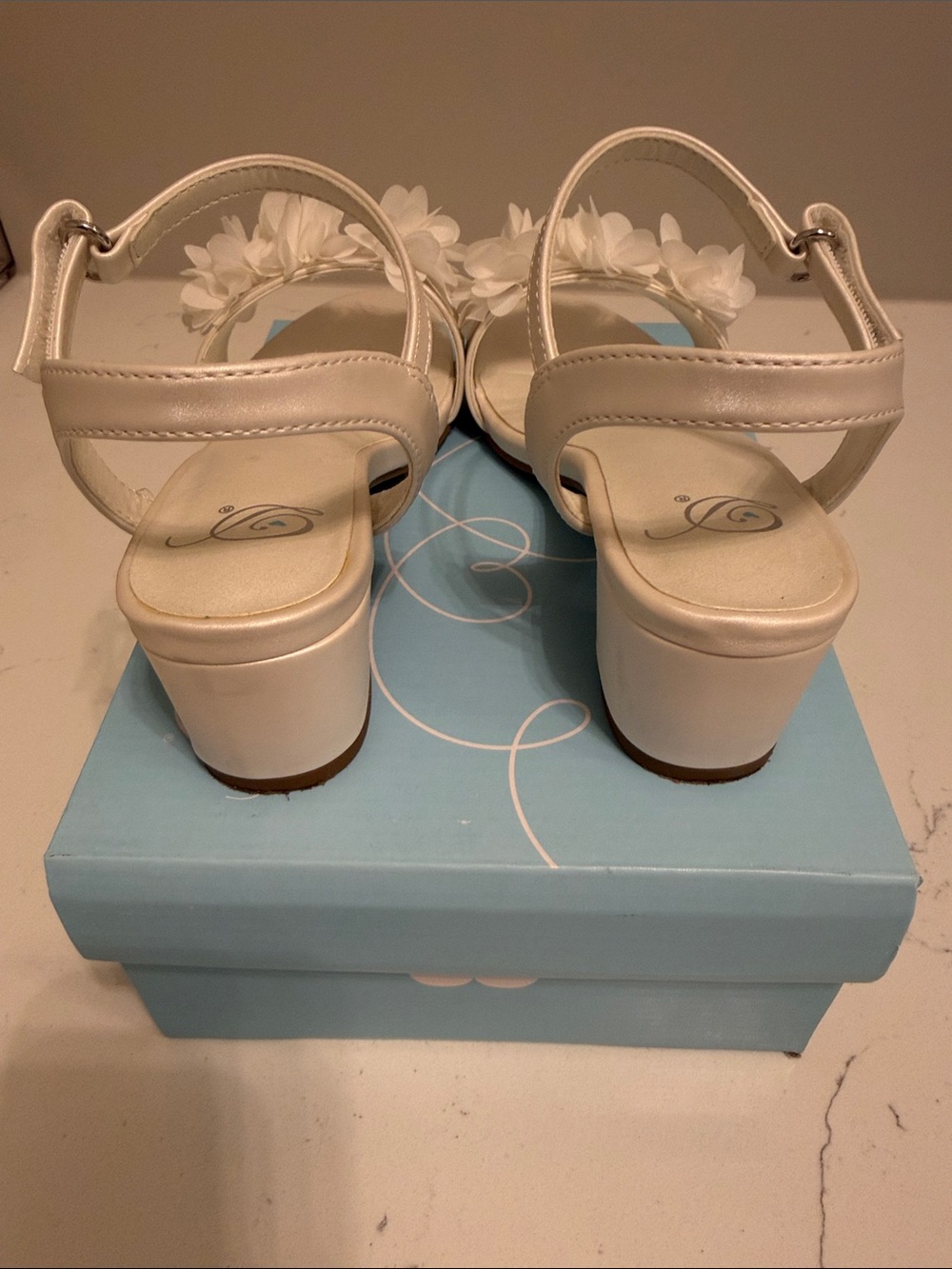 Girls White Floral Ankle-Strap Sandals - Picture 4 of 7